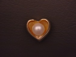 pearlinheart.jpg